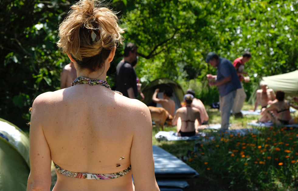 Prolongez l'été avec le rituel de l'Apicultrice