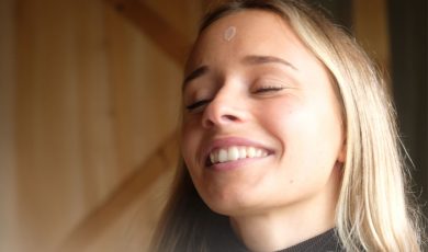 Skinimalism : comment simplifier votre routine avec la propolis