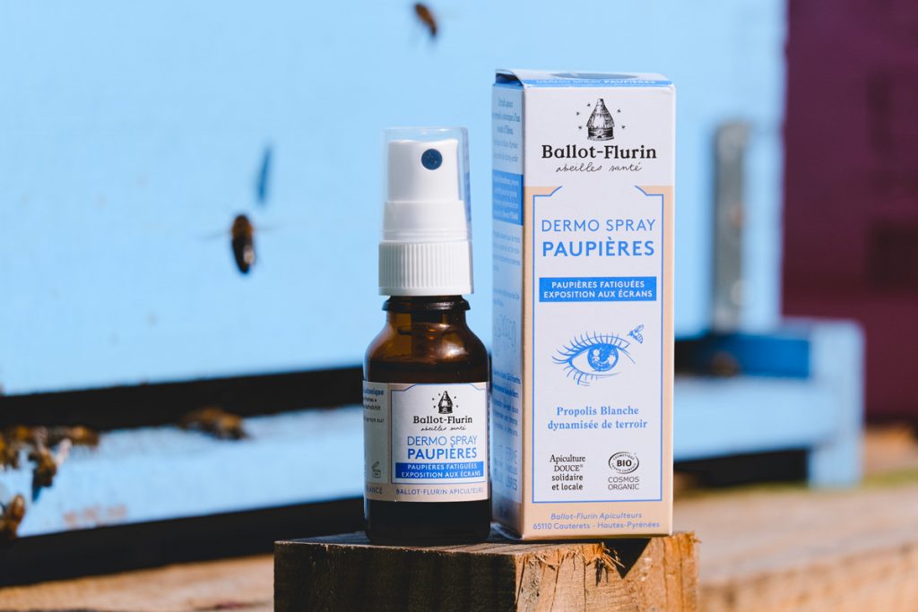 Le Dermo-Spray Paupières à la propolis blanche, nouvel allié des paupières sensibles et fatiguées