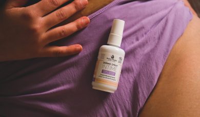 Dermo-spray intime : soin naturel pour vulves sensibles